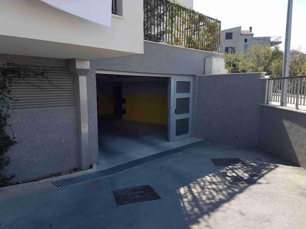 Apartment Rio Podstrana Buitenkant foto